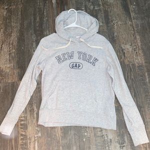 gap hoodie!!